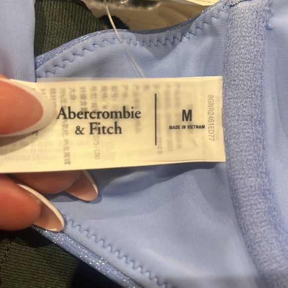 NWT Abercrombie & Fitch Blue Shimmer Bikini Top Medium M underwire wide strap - Picture 8 of 9